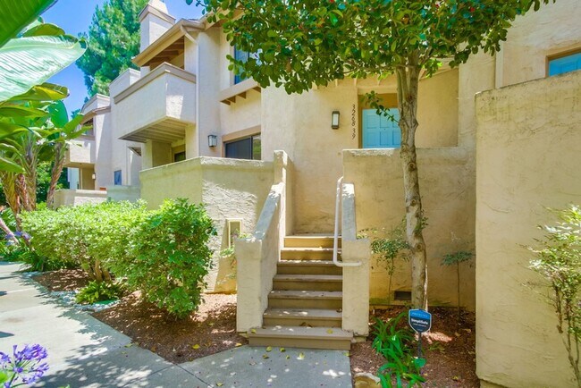 3268 Via Marin San Diego, CA 92037 photo 2