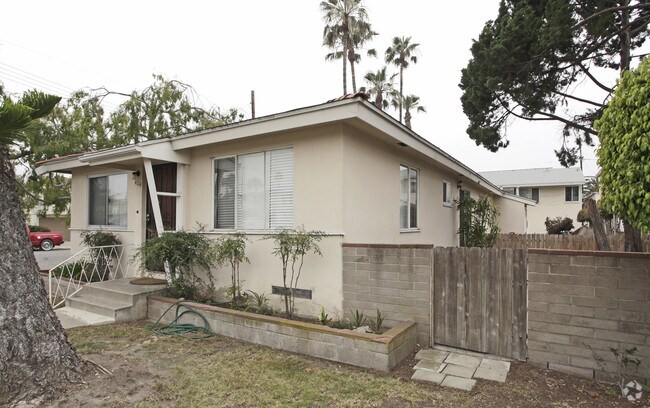 Polk Avenue Apartments photo 2