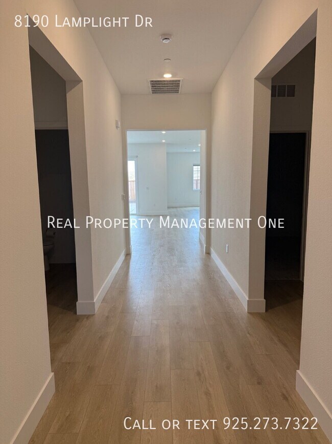 8190 Lamplight Dr Tracy, CA 95377 photo 5