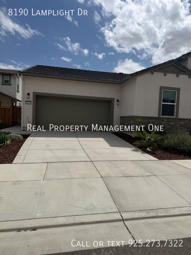 8190 Lamplight Dr Tracy, CA 95377 photo 3