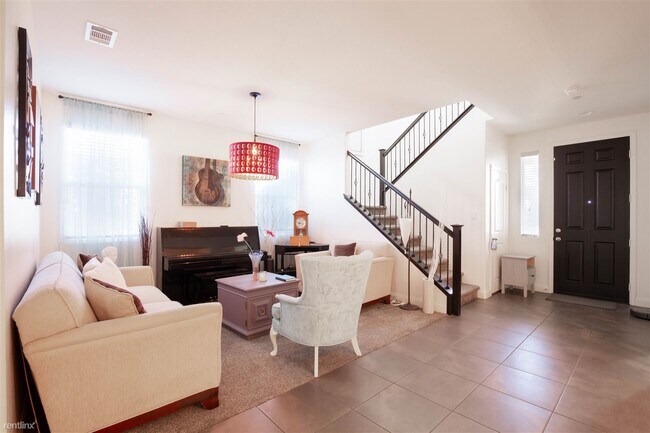 34931 Armstrong Rd Winchester, CA 92596 photo 2
