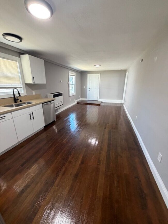 3213-3217 Market St Oakland, CA 94608 photo 4