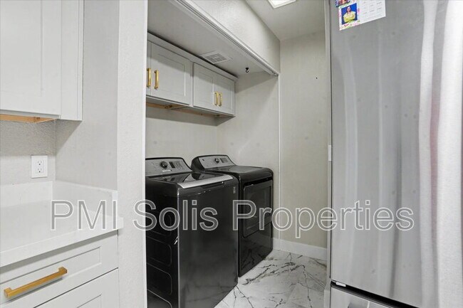 1510 E Taro Ln Phoenix, AZ 85024 photo 5