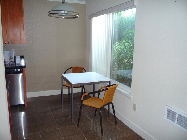 8581 Villa La Jolla Dr San Diego, CA 92037 photo 4