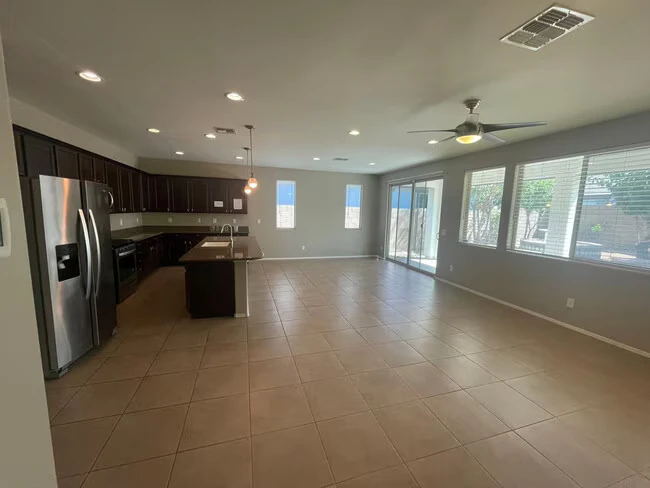 22595 E Via Del Palo Queen Creek, AZ 85142 photo 2