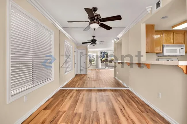Unit 22 photo 2