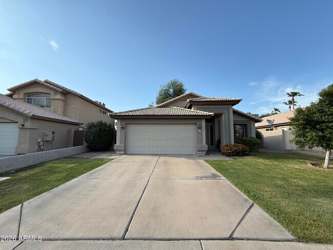 1118 W Laurel Ave photo 2