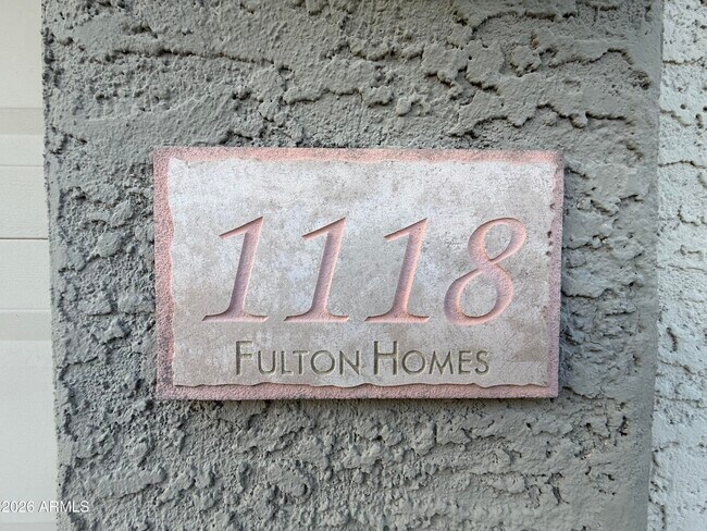 1118 W Laurel Ave photo 5