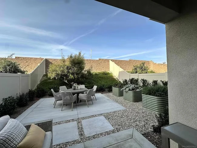2186 Tributary Dr Chula Vista, CA 91913 photo 5