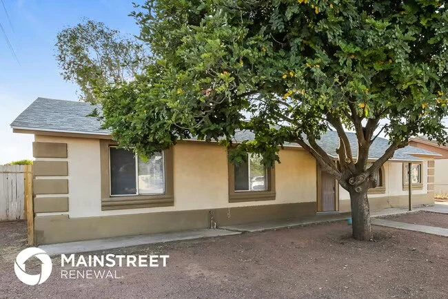 4302 N 73rd Ave Phoenix, AZ 85033 photo 2