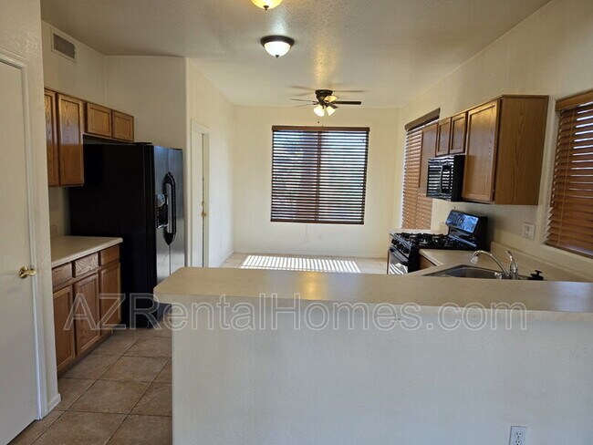 3911 E Heather Ct Gilbert, AZ 85234 photo 4