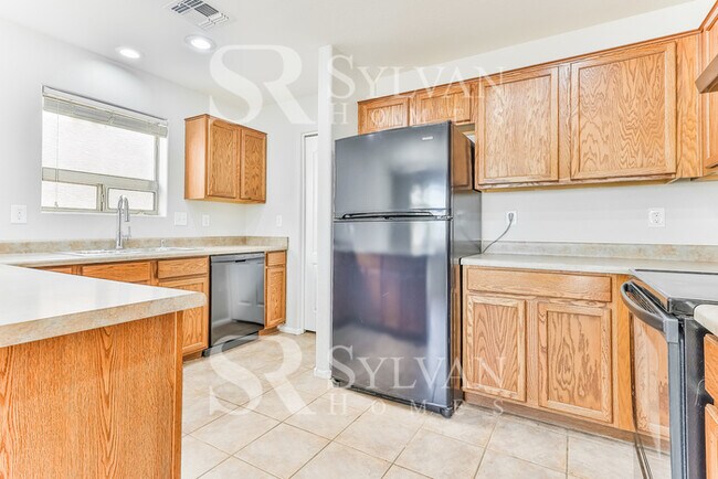 41805 W Sunland Dr Maricopa, AZ 85138 photo 5