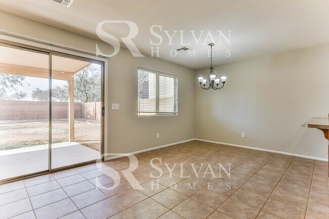 41805 W Sunland Dr Maricopa, AZ 85138 photo 4