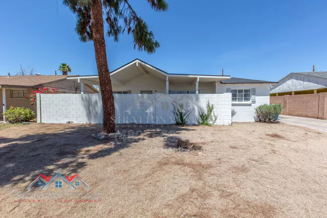 2912 W Butler Dr Phoenix, AZ 85051 photo 3