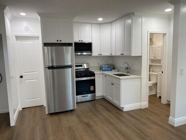 7217 Eckstrom Ave San Diego, CA 92111 photo 5