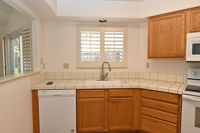 1105 Vista Pointe Circle, San Ramon, CA 94582 photo 5