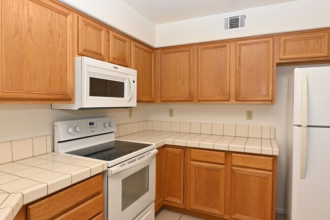 1105 Vista Pointe Circle, San Ramon, CA 94582 photo 3