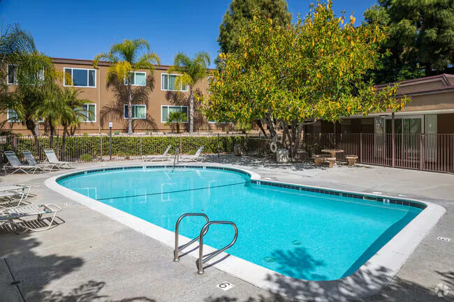 Mellmanor Apartments