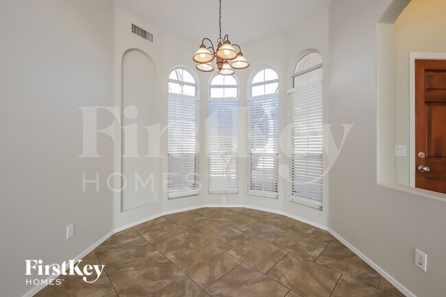 4117 W Park View Ln Glendale, AZ 85310 photo 5
