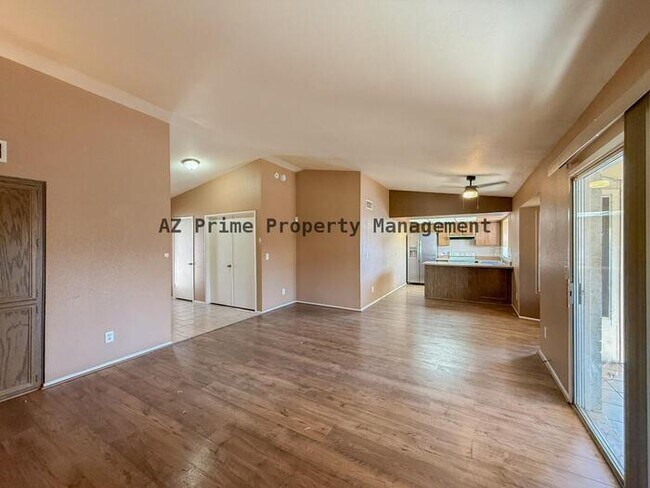 9358 W Sanna St Peoria, AZ 85345 photo 5