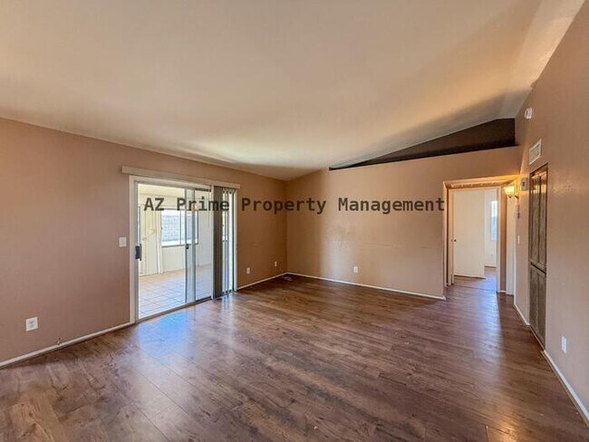 9358 W Sanna St Peoria, AZ 85345 photo 4