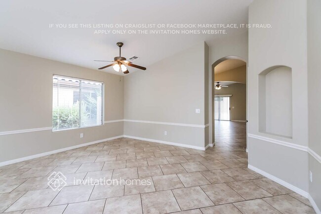 29821 N Broken Shale Dr San Tan Valley, AZ 85143 photo 4
