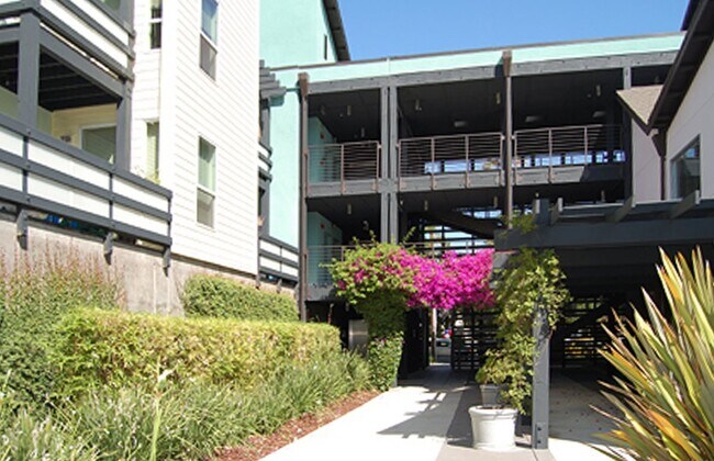 790 Lenzen Ave San Jose, CA 95126 photo 4