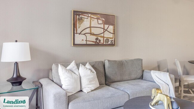 1811 E Apache Blvd Tempe, AZ 85281 photo 2