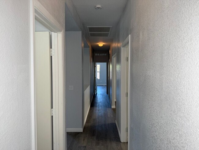 33190 N Cherry Creek Rd photo 5