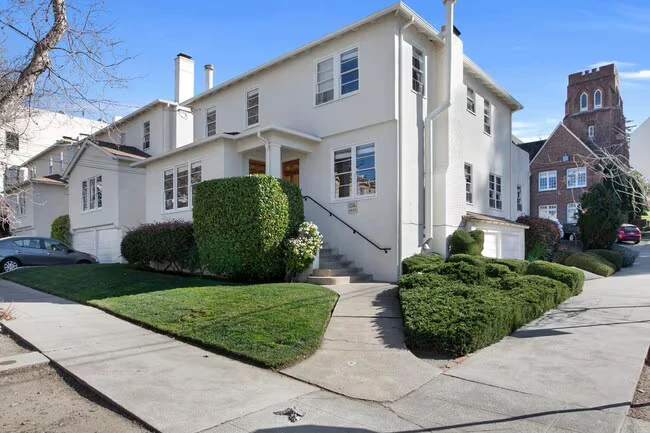 2400-2402 Virginia St Berkeley, CA 94709 photo 2