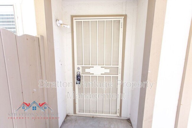 1915 S 39th St Mesa, AZ 85206 photo 4