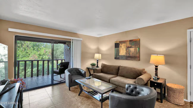 8649 E Royal Palm Rd Scottsdale, AZ 85258 photo 4