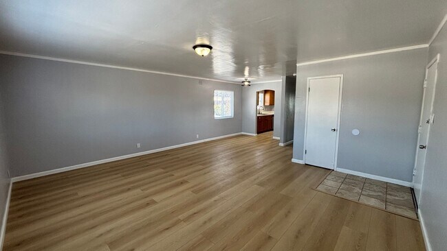 2310-2312 87th Ave Oakland, CA 94605 photo 4