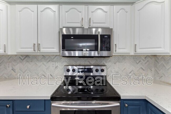 11207 S Bannock St Phoenix, AZ 85044 photo 3