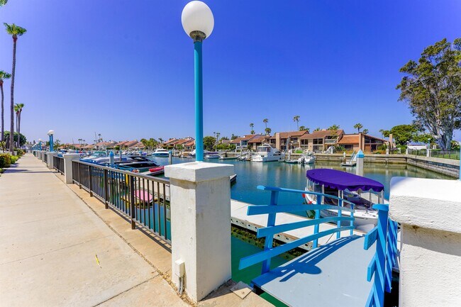 101 Kingston Ct W Coronado, CA 92118