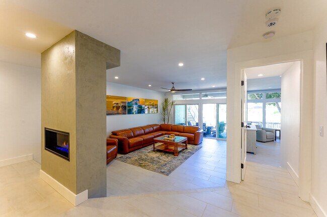 101 Kingston Ct W Coronado, CA 92118 photo 3