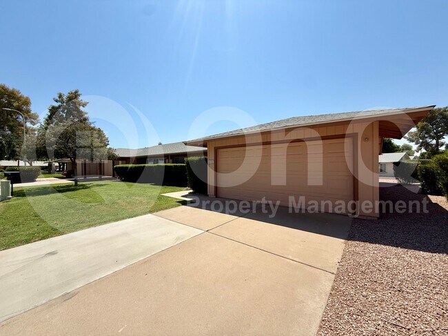 4950 E Lake Point Cir photo 4