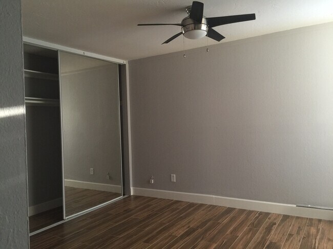 9249 Village Glen Dr San Diego, CA 92123