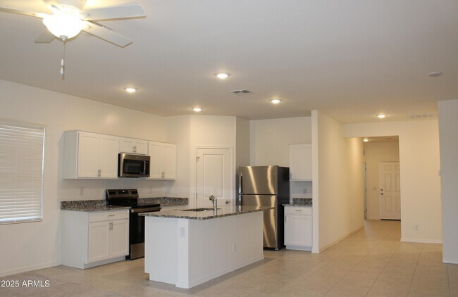 10354 N 156th Ave Waddell, AZ 85355 photo 4