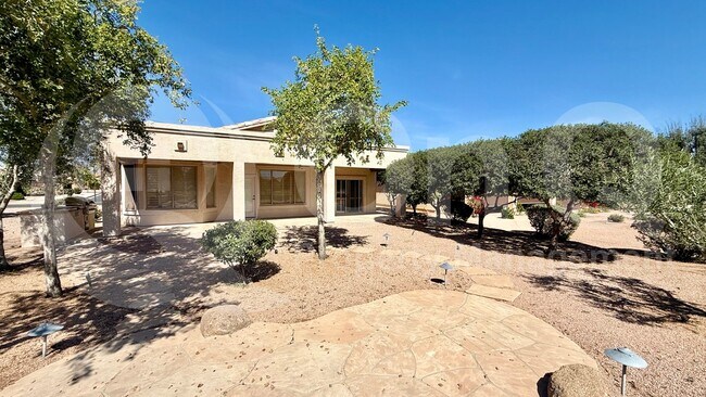 4527 E Sycamore Ct Gilbert, AZ 85298 photo 3