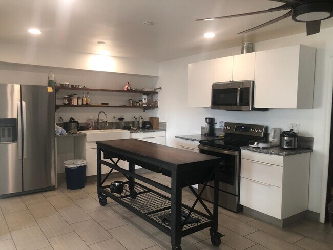 1411 S Marilyn Ann Dr Tempe, AZ 85281 photo 5