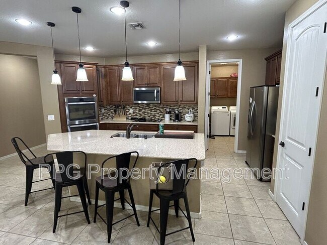 15747 W Shaw Butte Dr Surprise, AZ 85379 photo 4