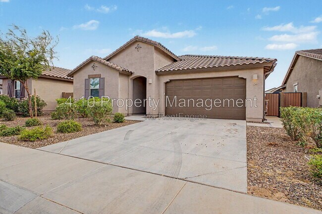 3241 E Malibu Dr photo 5