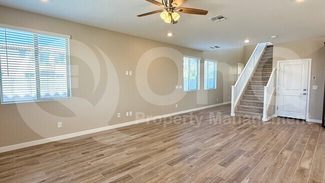 3189 S 180th Ln Goodyear, AZ 85338 photo 2