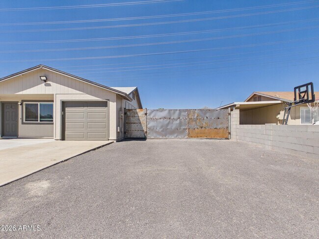 19826 N 34th Dr photo 5