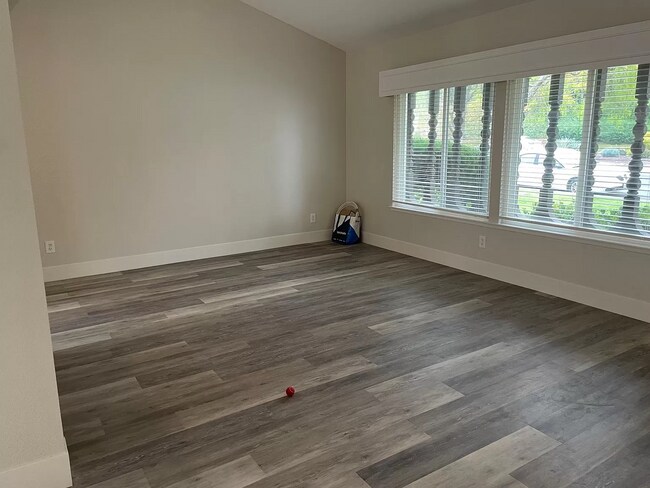 11918 Rancho Bernardo Rd San Diego, CA 92128 photo 3