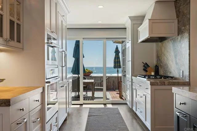 2028 Ocean Front Del Mar, CA 92014 photo 5