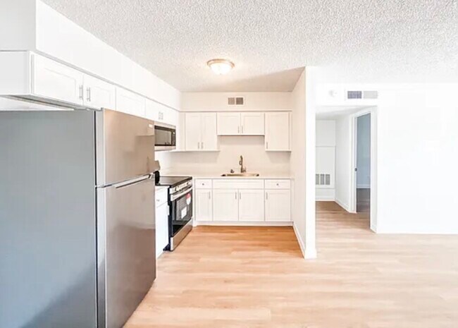 Running Brook Apartments photo 4