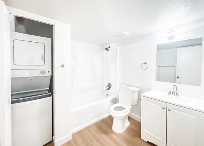 Running Brook Apartments photo 5