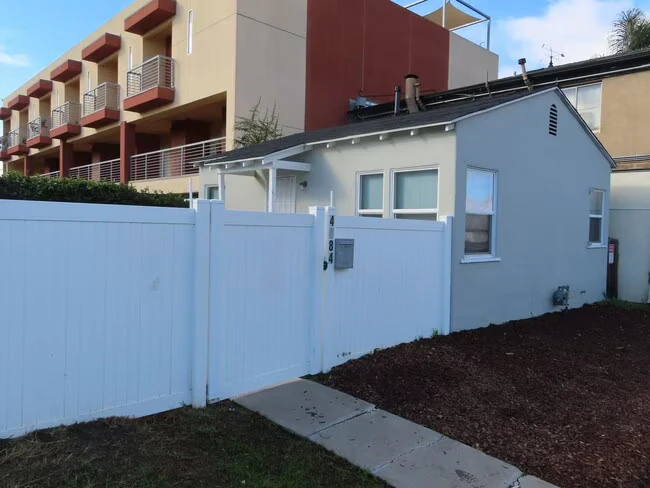 4684 Ohio St San Diego, CA 92116 photo 2